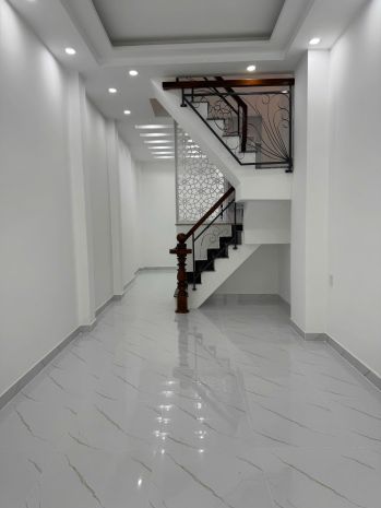 Nhà mới 4 tầng vị trí đẹp hẻm 137 âu dương lân p3q8. giá: 7154887