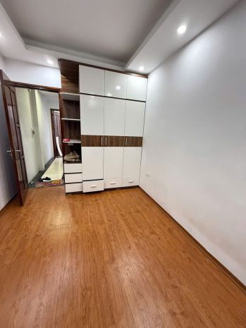 Cho thuê nhà thượng mao, phú lương 34m2 x 4 tầng, 2 ngủ, 3 7155031