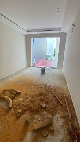 Bán nhà mới 6 tầng  phố trạm, long biên  40m²  mặt tiền 7155472