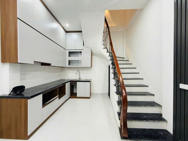 Trung tâm ba đình - ngõ thông tứ tung - 5 tầng  dân xây - 7155813