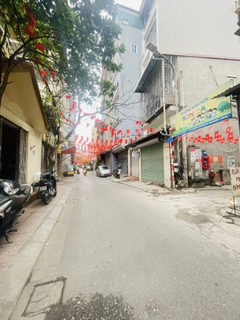 Chỉ 6.x tỷ - đất hiếm phố nguyễn văn cừ 30m2, mt6m, 7 chỗ 7157291