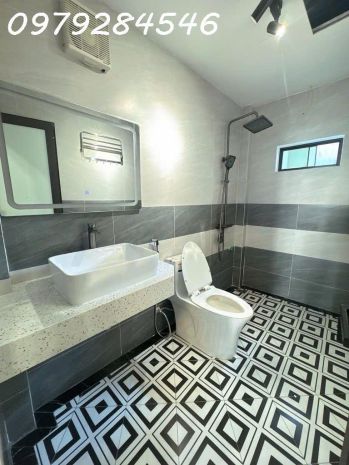 Bán nhà trung tâm nguyễn văn linh - long biên 7157429