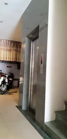 Bán nhà đẹp ngõ ôtô phố đường láng 40m2 5tầng thang máy 7158273