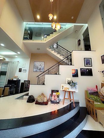 Bán  nhà 4 tầng xe hơi ngủ trong nhà đ. võ thị sáu, quận 3 7158314