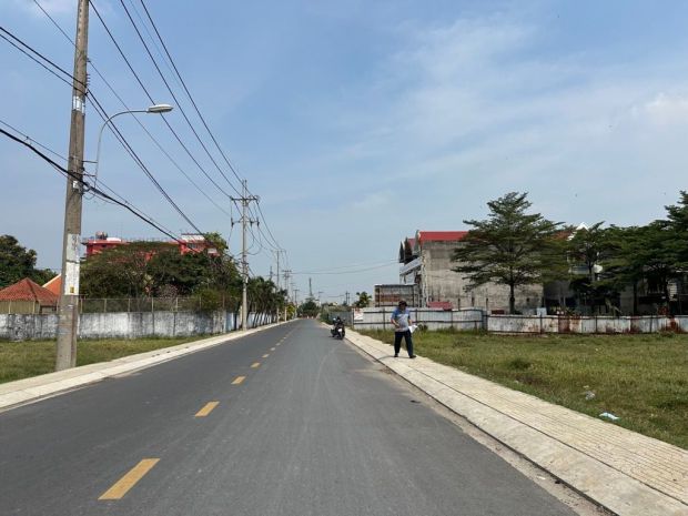 Bán gấp 2533m2 đất- nn, shr , bà điểm 4-  hóc môn-  chỉ 27 7159390