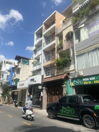 ** góc 2 mặt tiền nguyễn biểu p. 2. quận 5 7160848