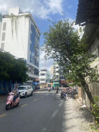 ** góc 2 mặt tiền nguyễn biểu p. 2. quận 5 7160849