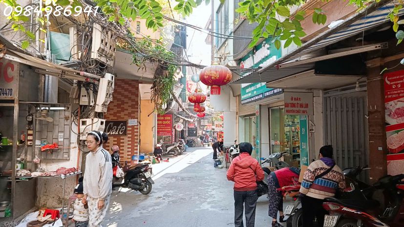 Hiếm nhà bán  - mặt ngõ  thai hà - ô tô đỗ cửa  13 phòng 7162678