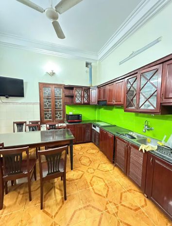 Cho thuê nhà ngõ quan hoa, 45m2 x 3 tầng, 3 ngủ, 11 triệu 7162837