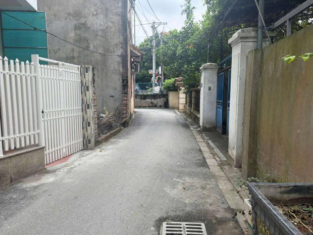 Tôi cần bán 188 m2 kiêu kỵ - gia lâm, giá chỉ 43 trm2 lh 7164198