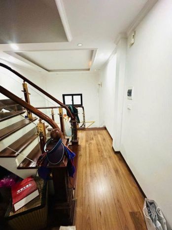 Nhà đẹp ở ngay-30m ra mặt phố-ngõ thông-2 thoáng trước sau. 7167147