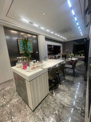 Siêu phẩm của hiếm nguyễn văn cừ  dt 40m - mt 4m xây 7 tầng 7168323