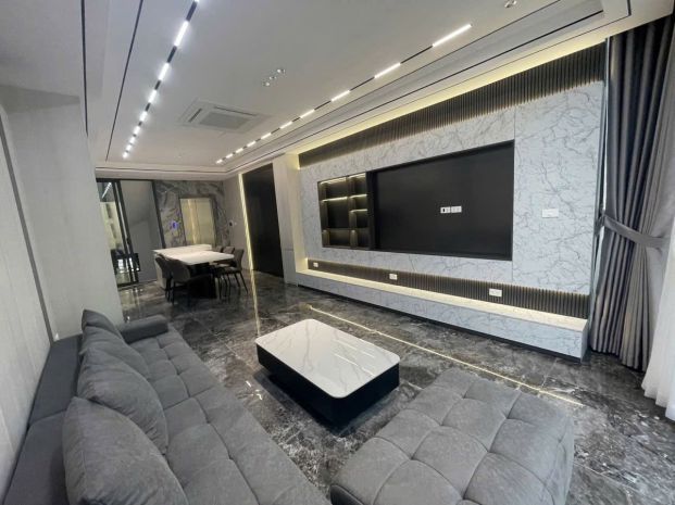 Siêu phẩm của hiếm nguyễn văn cừ  dt 40m - mt 4m xây 7 tầng 7168324