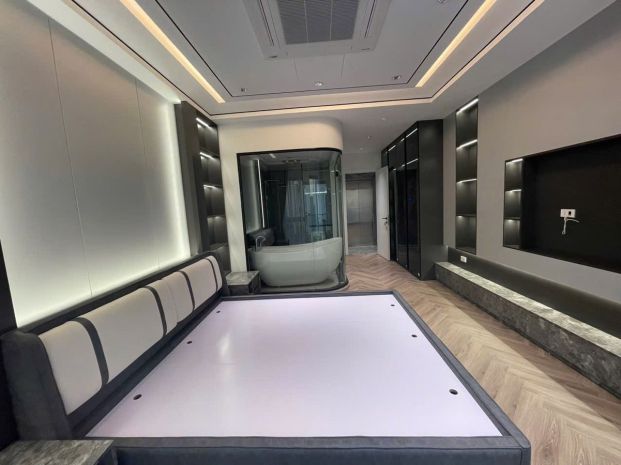 Siêu phẩm của hiếm nguyễn văn cừ  dt 40m - mt 4m xây 7 tầng 7168325