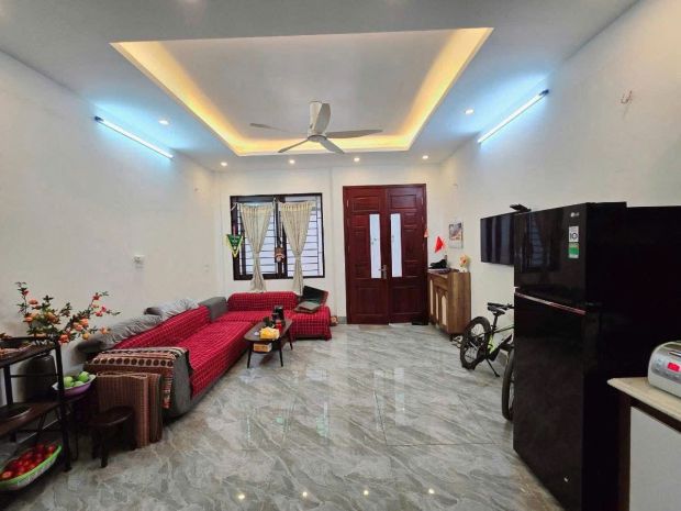 Cho thuê nhà riêng 5 tầng tại số14 hẻm 132421 cầu giấy, 7170223