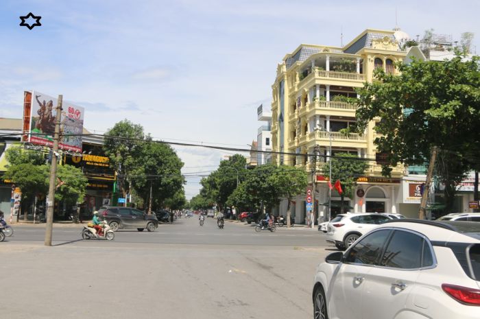 Quận 12: mặt tiền dương thị giang  300m2  ngang 10m cực 7171977