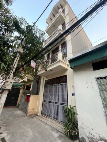Cho thuê nhà nguyên căn 4 tầng  gia quất- thượng thanh 7172046