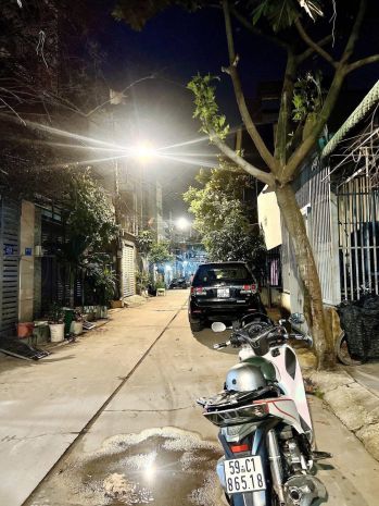 Nhà giá rẻ q9-4,9 tỷ-hxh-gần chợ-10phut ra metro bình 7173517