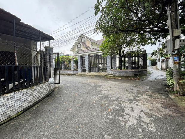 Siêu phẩm nhà căn góc 2 mặt tiền hẻm  xe hơi vào tận nhà 7173763