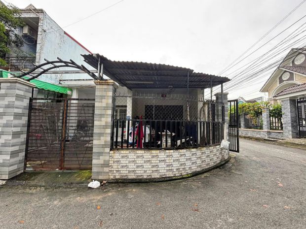 Siêu phẩm nhà căn góc 2 mặt tiền hẻm  xe hơi vào tận nhà 7173764