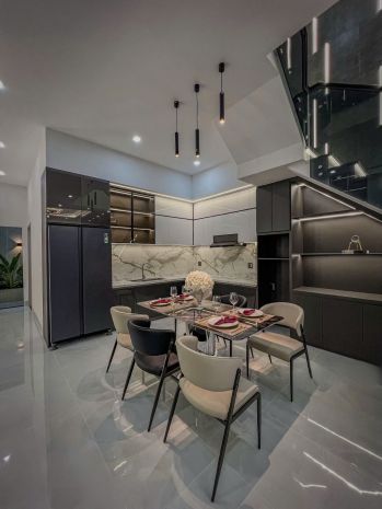 Nhà vị trí đẹp, tiện ích đầy đủ, mặt tiền đường lớn 7173862