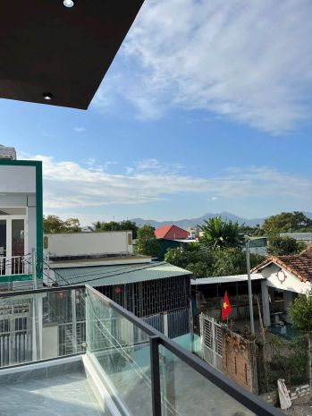 Bán căn nhà diên toàn gần khu tđc . nhà mới bàn giao hoàn 7174557