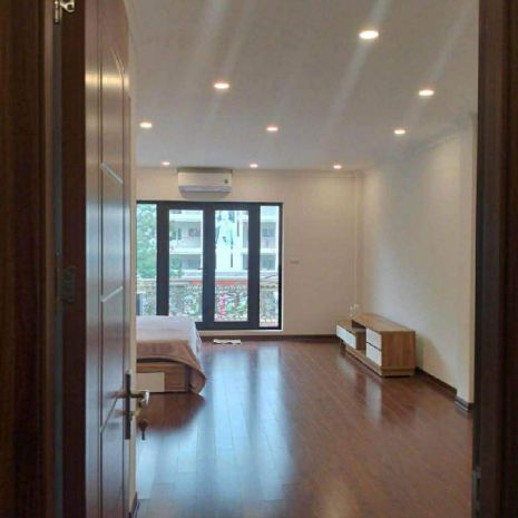 Bán nhà sài đồng, 7 tầng thang máy, vỉa hè, ôtô tránh, đối 7174900