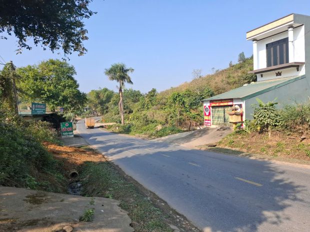 Chỉ 7xx triệu  đất mặt ql32 kinh doanh sầm uất 
 khu mịn 7175209