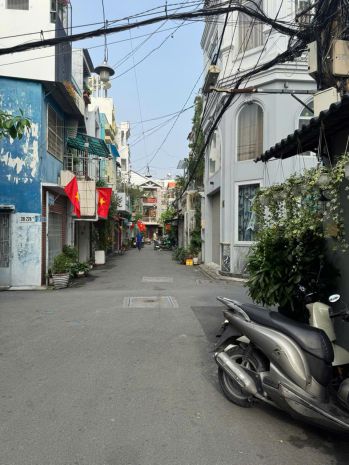 **bán nhà hẻm 281 lê văn sỹ ** phường 1 tân bình 6x15 7175377