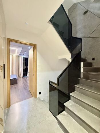 **bán nhà mặt tiền ni sư huỳnh liên** phường 10, tân bình 7175379