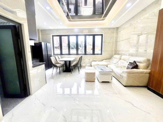 Cho thuê nhà mới 100 đầy đủ nội thất - hẻm xe hơi liên khu 7178077