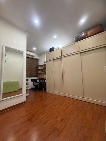 Bán nhà bồ đề long biên,oto,đỗ cổng,dân xây,lô góc,58m 7179996