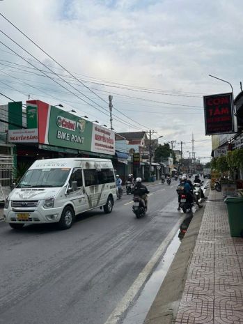 Bán nhà trung tâm huyện củ chi mặt tiền đường phạm hữu tâm 7180341