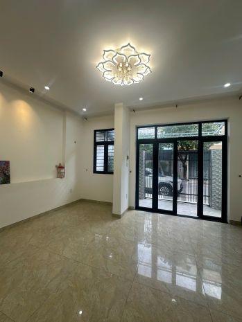 Bán nhà 3 tầng mt đường trần thái tông- thanh khê gần chợ 7181424