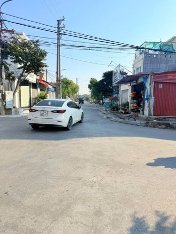 Mặt đường trung nghĩa nam đồ sơn  giá 2,x trm²  trục 7182576