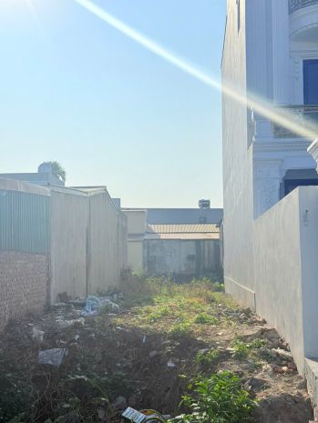 Mặt đường trung nghĩa nam đồ sơn  giá 2,x trm²  trục 7182578