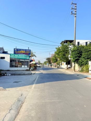 Mặt đường trung nghĩa nam đồ sơn  giá 2,x trm²  trục 7182579