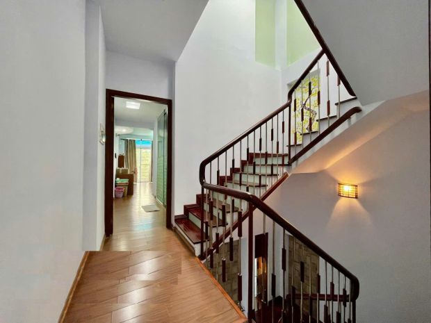 Cho thuê nhà đường số 37 p.tân phong,quận 7 dt 4x22m,hầm,3 l 7182915