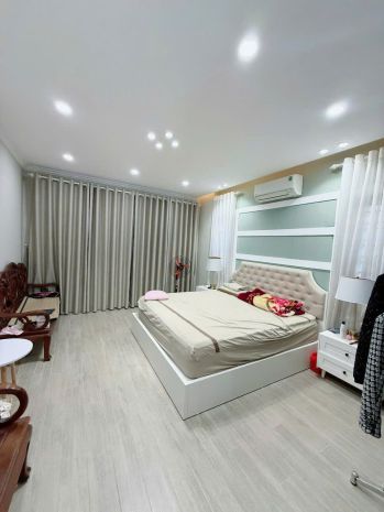 Bán nhà hồng tiến,30m oto tránh,ngõ thông,full nội thất,50m 7183659