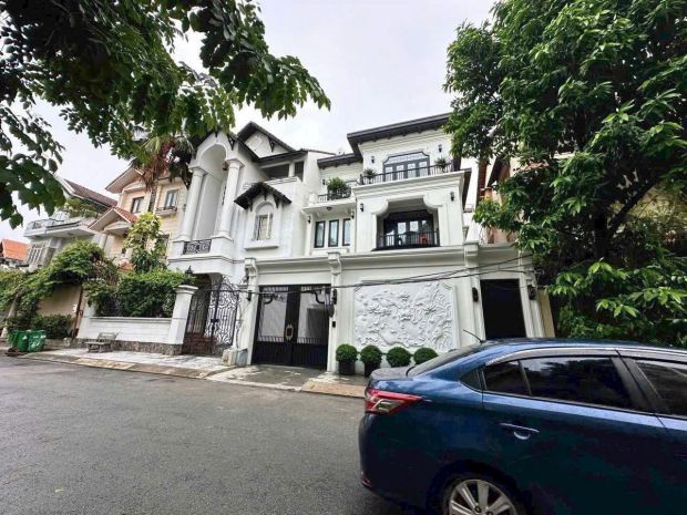 Bán căn biệt thự hiện đại  204 nguyễn văn hưởng, thảo điền 7184593