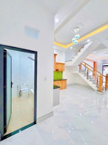 Bán nhà 2 tầng p.biên hòa,shr đường nhựa 2 ô tô,gần cầu 7184734