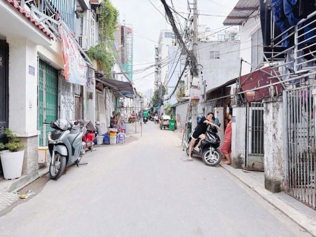 Q7 - lý phục man đất hiếm! ngang 4,5m x 20m nở hậu 7187577