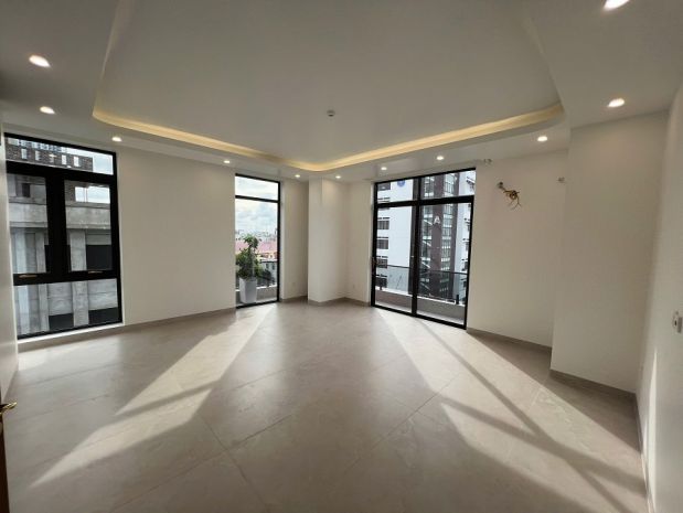 Cho thuê nhà đẹp  trung tâm lê chân  gần hoàng huy và 7188359