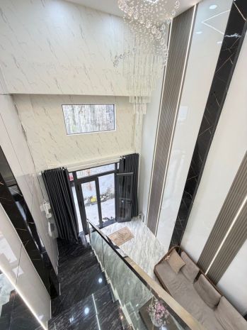 Nhà siêu đẹp 2 tầng chỉ 40trm2 đường quang trung 46m2 ngang 7188760