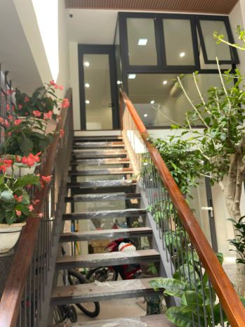 Chính chủ cho thuê văn phòng mới  huỳnh thúc kháng, đống 7190110