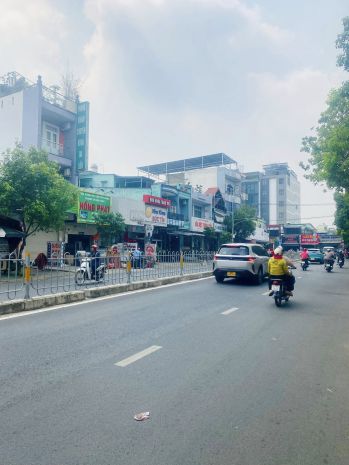 Mặt tiền lô góc nguyễn sơn   3 tầng  48m  sẵn dòng tiền 7192178