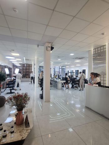 Tòa văn phòng vip mặt phố hoàng cầu, đống đa, 216m2 8t 7192226