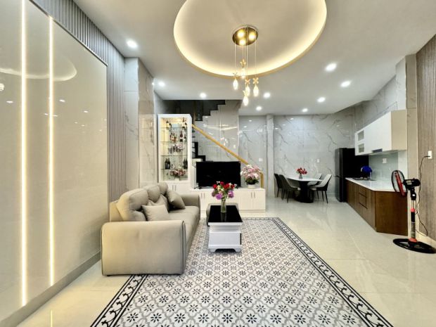 Lê quang định  xe hơi vào nhà  4 tầng nở hậu - lô góc 7192619