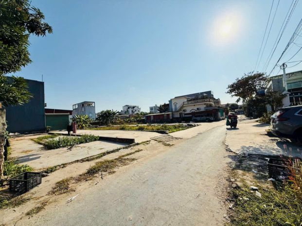 Nhỉnh 3 tỷ  lô đất đường nhựa 7,5m hải thành, vị trí trung 7193141