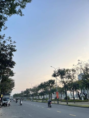 Bán mặt tiền trần hưng đạo 250m2, ngang 10m, sát cầu sông 7194893